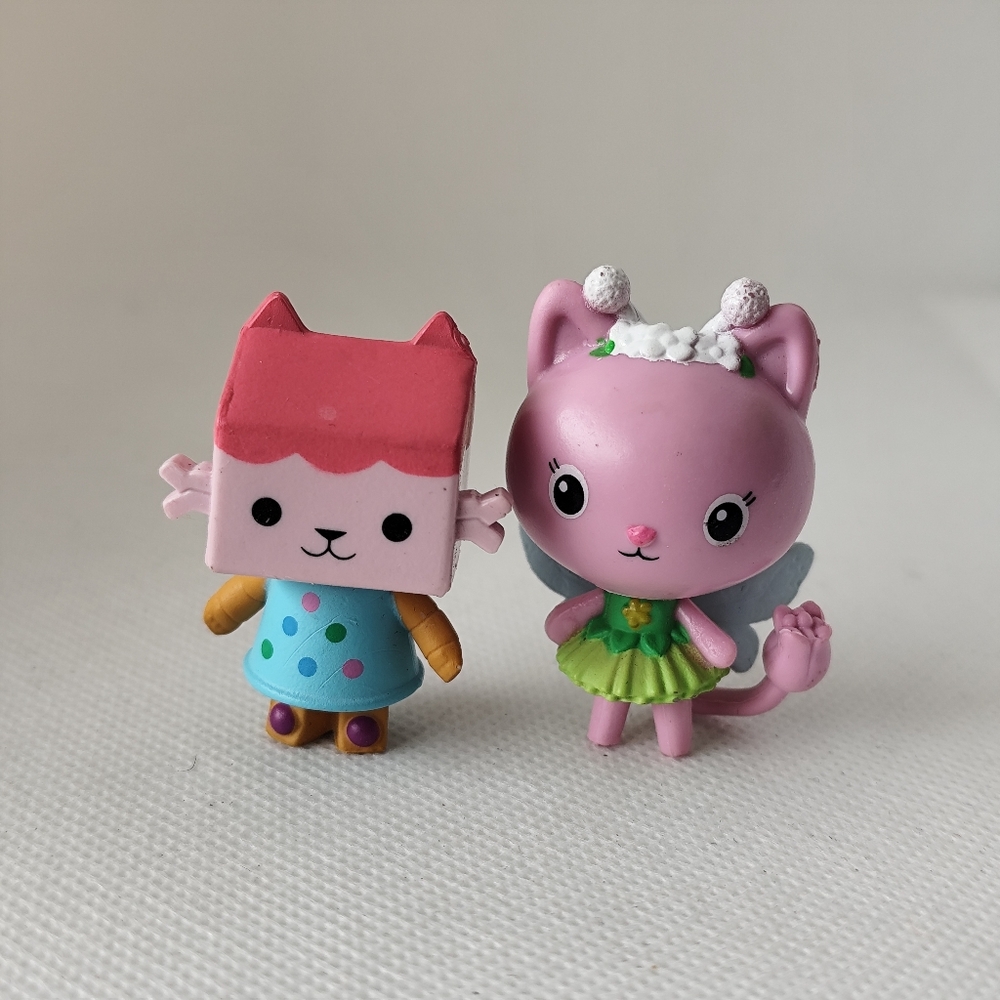 3/$25💙Gabby's Dollhouse toy figures set of 2